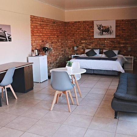 My Guesthouse Kimberley Extérieur photo