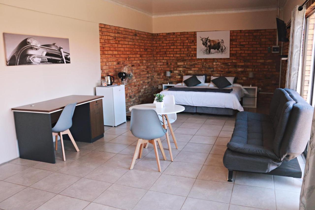 My Guesthouse Kimberley Extérieur photo