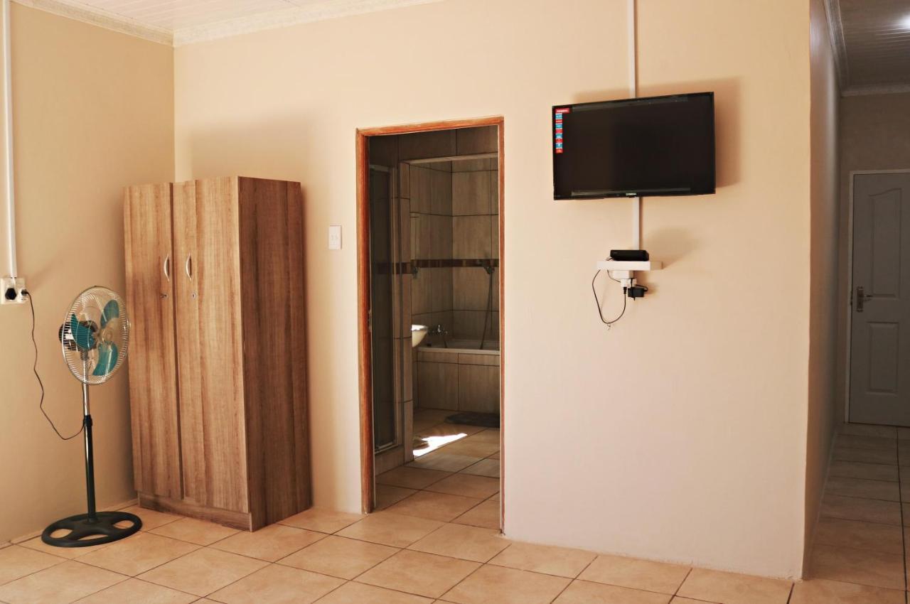 My Guesthouse Kimberley Extérieur photo