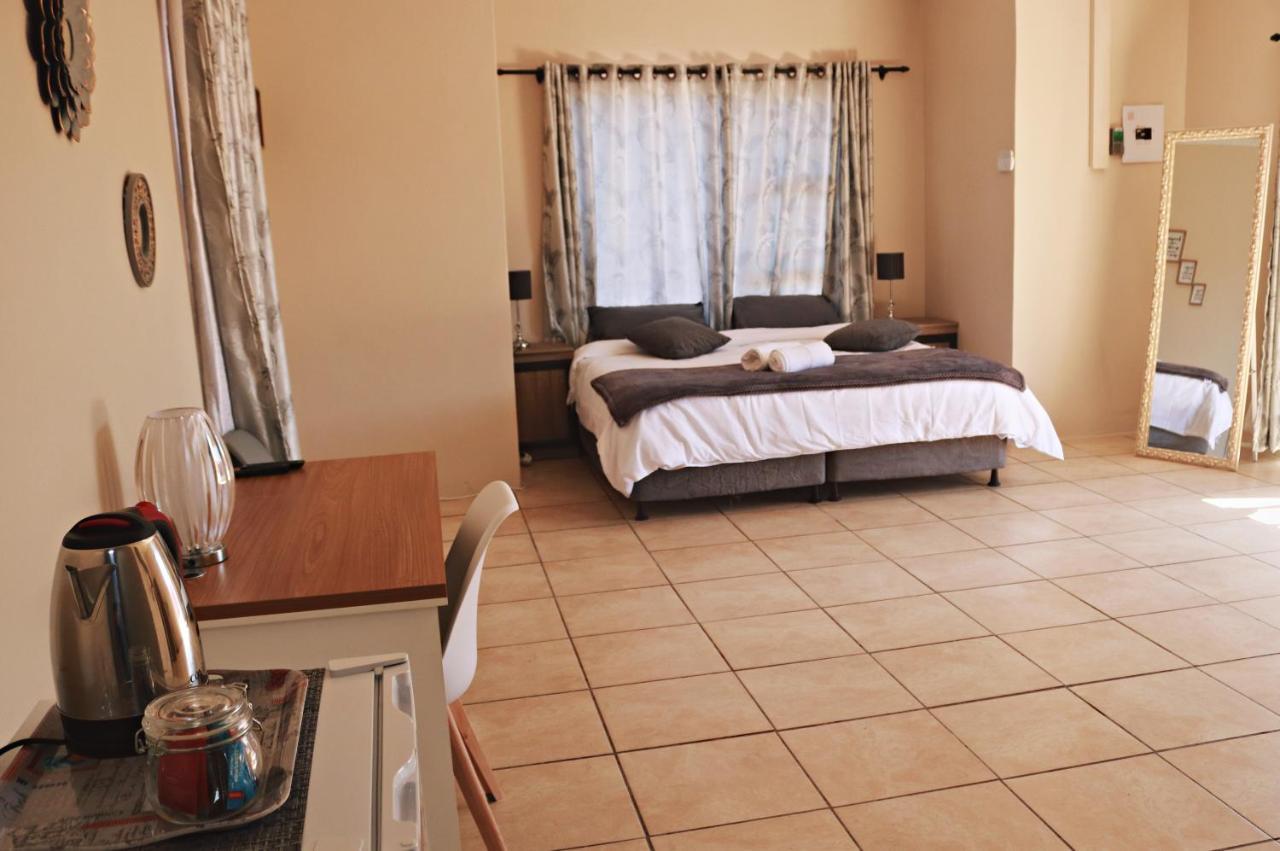 My Guesthouse Kimberley Extérieur photo